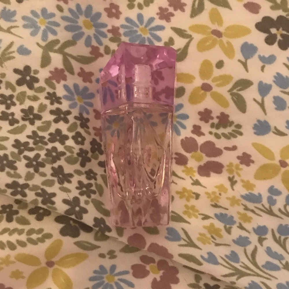 REM Ariana mini  Bottle